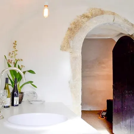 Beautiful Near Uzes Fons-sur-Lussan