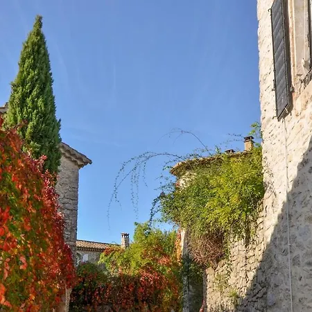 Beautiful Near Uzes Дом отдыха *